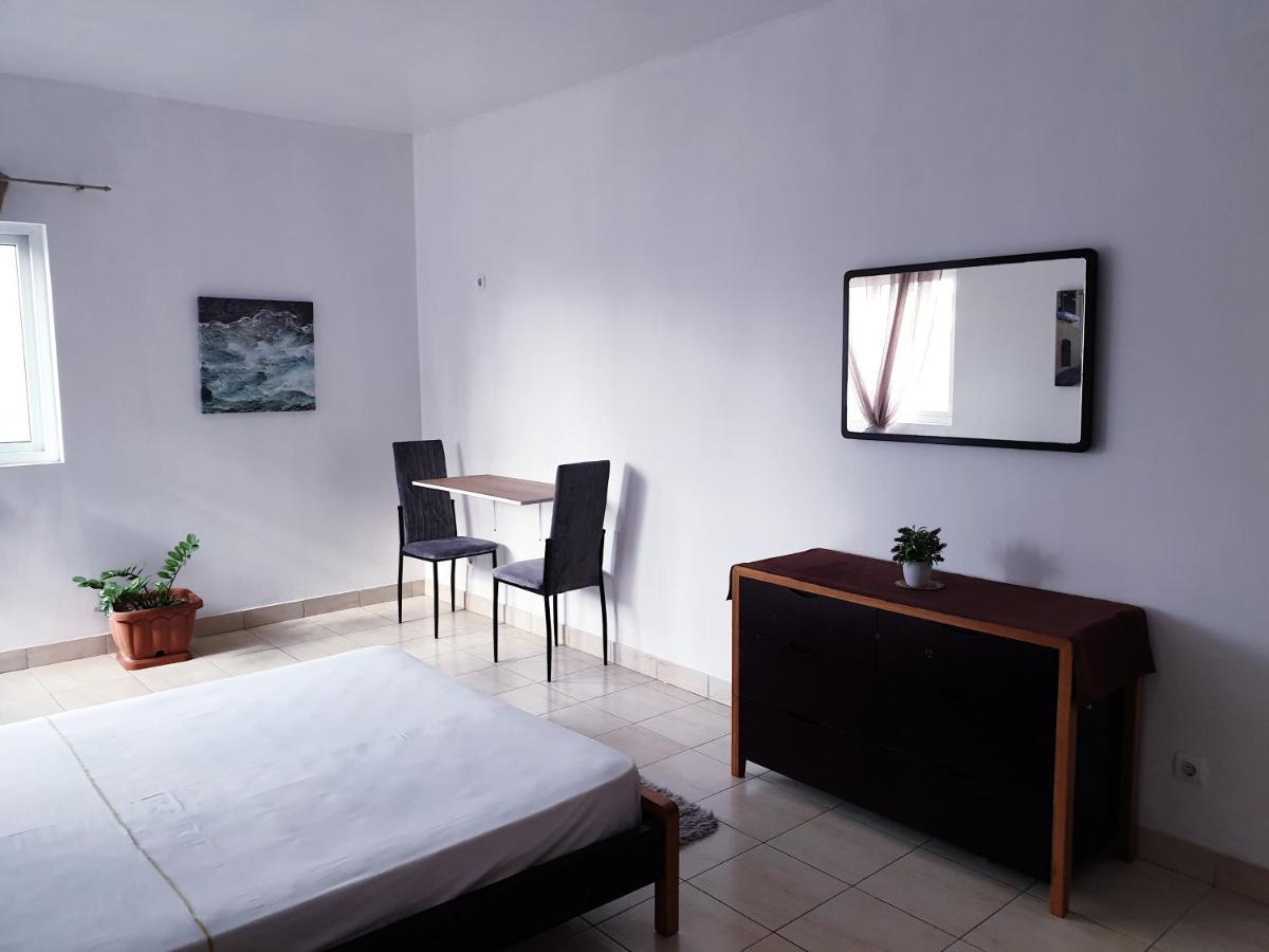Guest House Mangui Baxu Rooms & Apartment Tarrafal  Dış mekan fotoğraf