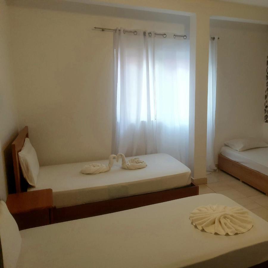Guest House Mangui Baxu Rooms & Apartment Tarrafal  Dış mekan fotoğraf